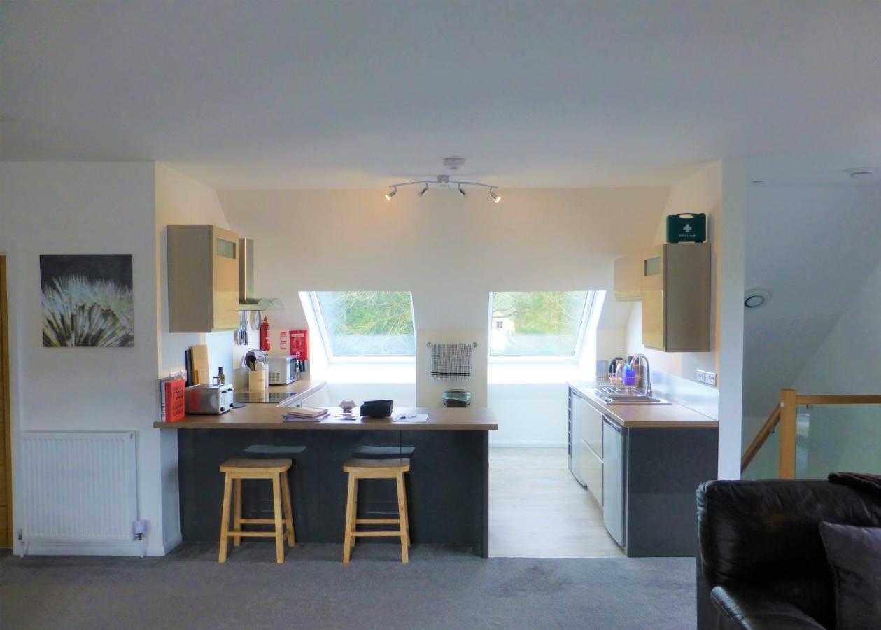 Gerycastell Luxury Holiday Apartment With Stunning Views & Ev Station Point Carmarthen Exterior foto