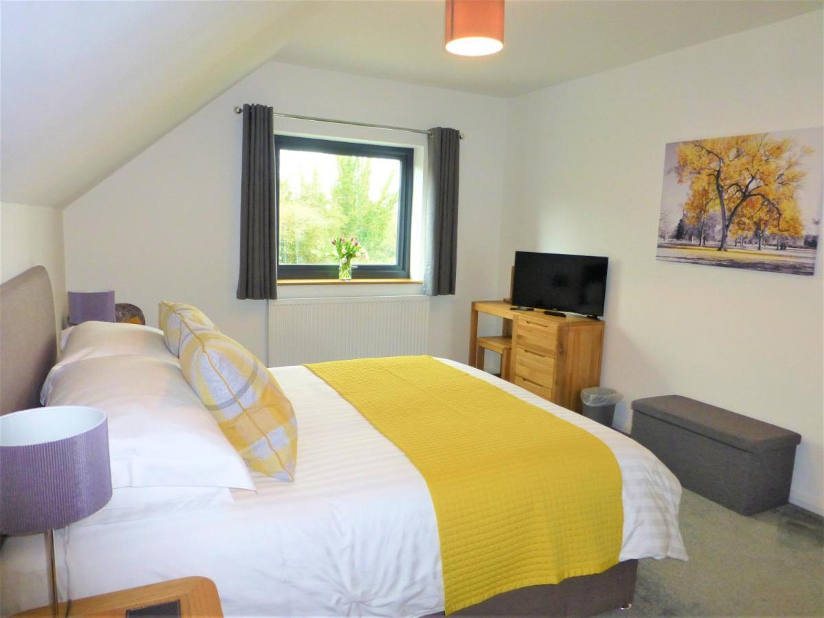 Gerycastell Luxury Holiday Apartment With Stunning Views & Ev Station Point Carmarthen Exterior foto